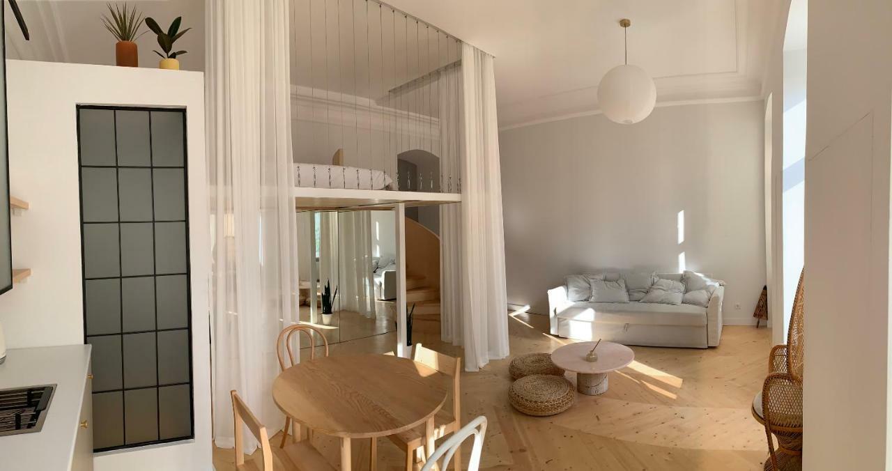 Studio In Central Tbilisi ภายนอก รูปภาพ